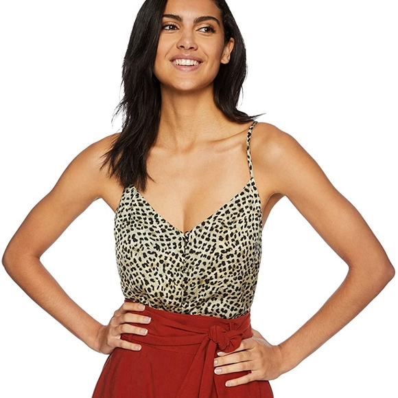 cupcakes & cashmere Tops - Cupcakes and Cashmere Jordane Button Leopard Top